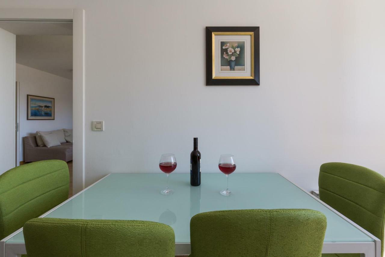 Apartment Pavic - Private Parking Zara Esterno foto