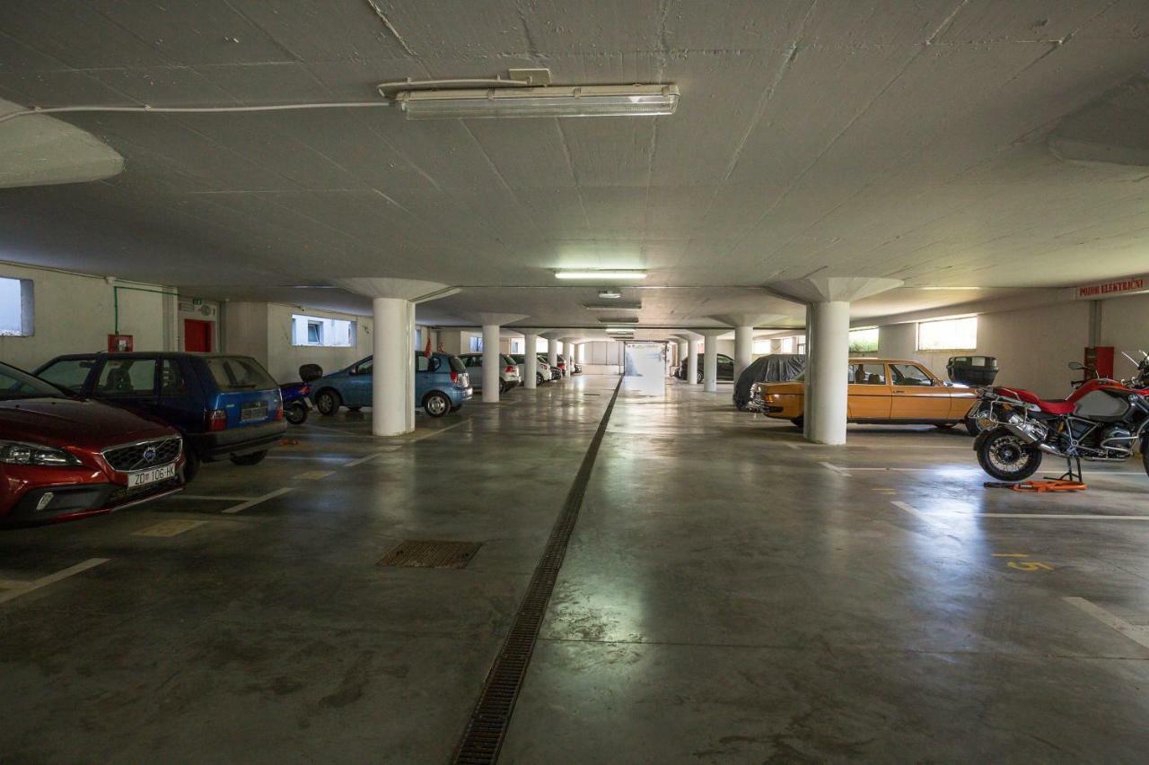 Apartment Pavic - Private Parking Zara Esterno foto