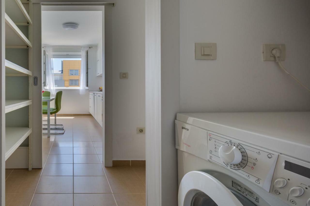 Apartment Pavic - Private Parking Zara Esterno foto